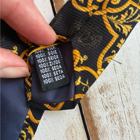 ERVE JACQUES men’s vintage baroque floral ornate silk tie black yellow gold EUC - Picture 7 of 8